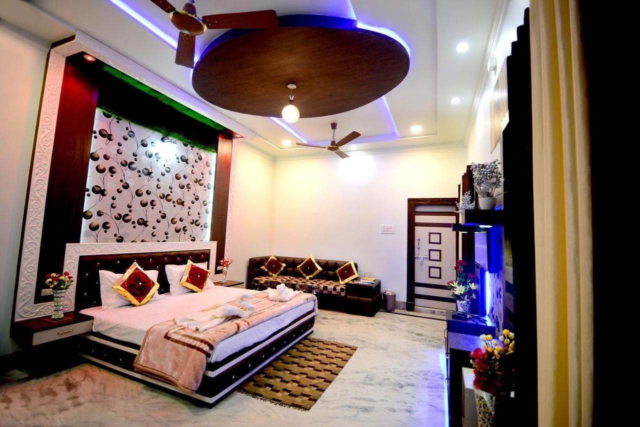 Taj Square A Luxurious Family Homestay Agra  Ngoại thất bức ảnh