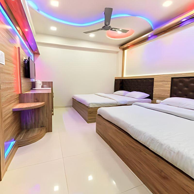 Taj Square A Luxurious Family Homestay Agra  Ngoại thất bức ảnh