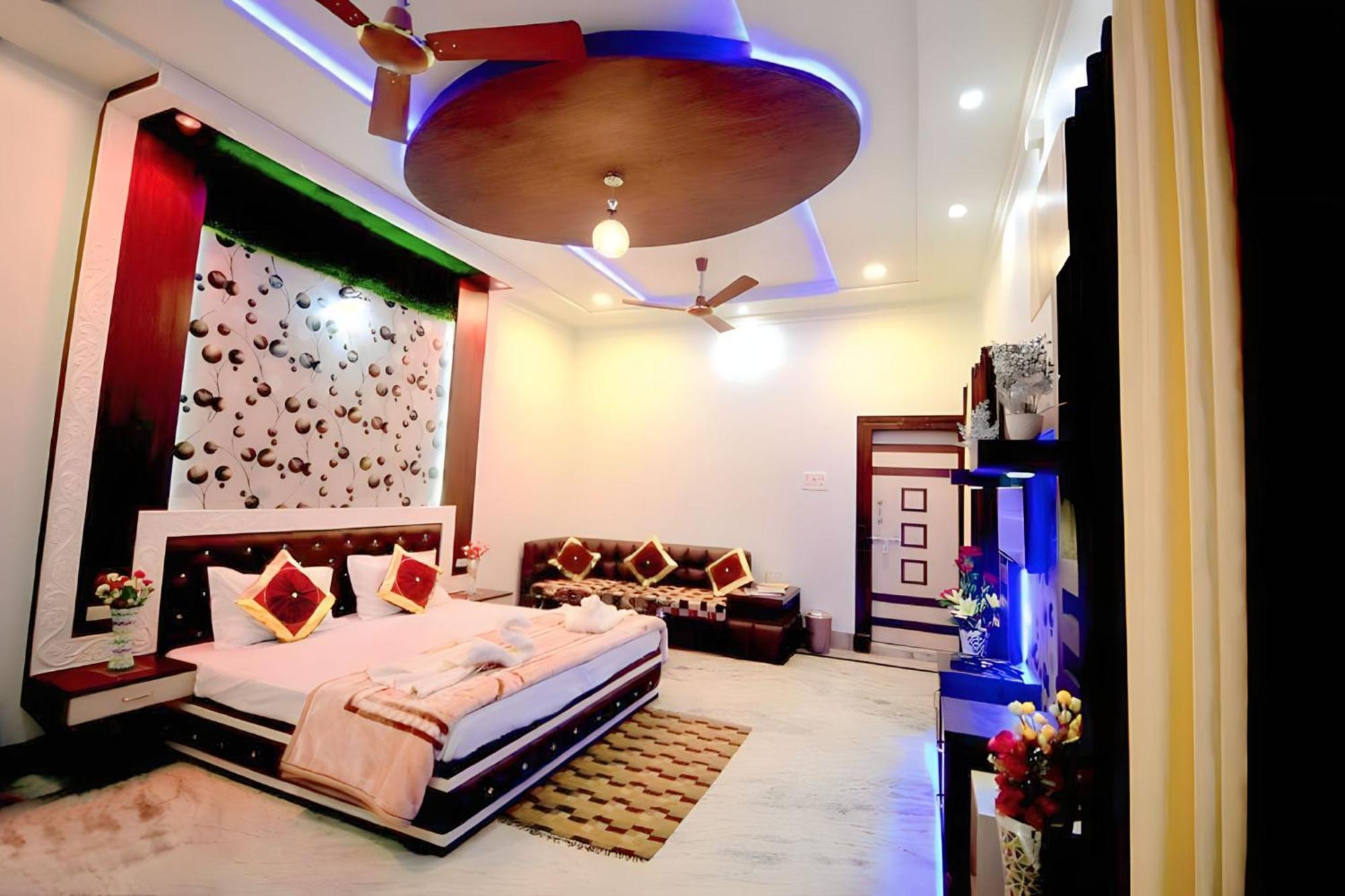 Taj Square A Luxurious Family Homestay Agra  Ngoại thất bức ảnh