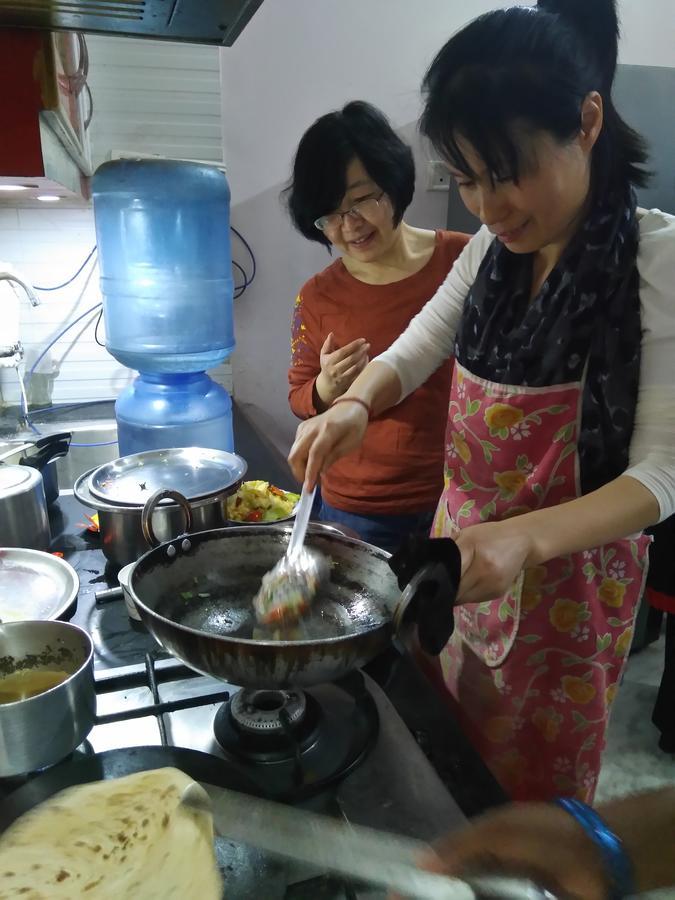 Taj Square A Luxurious Family Homestay Agra  Ngoại thất bức ảnh