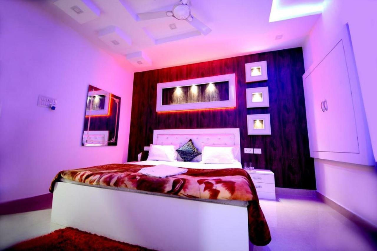 Taj Square A Luxurious Family Homestay Agra  Ngoại thất bức ảnh